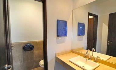 Oficinas en alquiler en Beccar - Centro Uruguay Norte -  6 cocheras