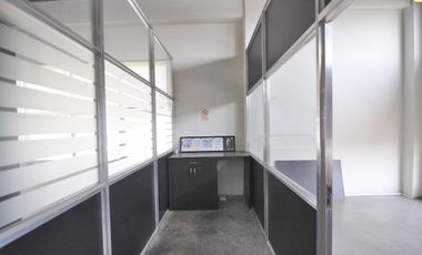 Oficinas en alquiler en Beccar - Centro Uruguay Norte -  6 cocheras