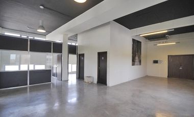 Oficinas en alquiler en Beccar - Centro Uruguay Norte -  6 cocheras