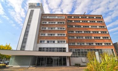 Oficinas en alquiler en Beccar - Centro Uruguay Norte -  6 cocheras