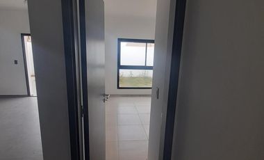 Duplex alquiler 2 dormitorios 1 baño con patio San Ignacio Village