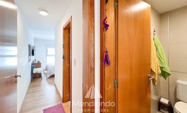 Depto 2 amb al frente con Balcón   Cochera muy amplia y baulera Zona Aldrey