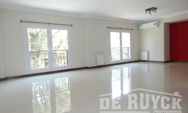 Semipiso en Venta en Quilmes Este