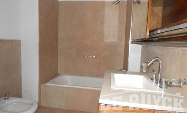 Semipiso en Venta en Quilmes Este