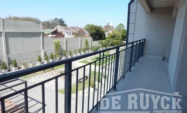 Semipiso en Venta en Quilmes Este