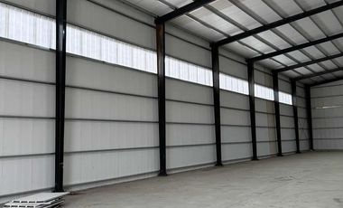 Alquiler de galpón  de 600m2 en Cordoba Capital Polo 52