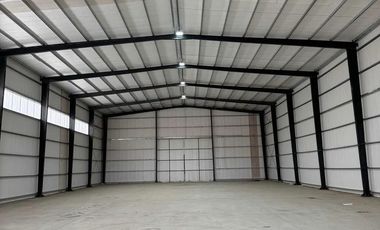 Alquiler de galpón  de 600m2 en Cordoba Capital Polo 52