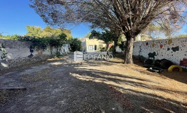 Venta - Propiedad Comercial en el Centro  - L012