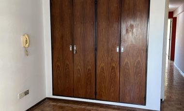 Departamento de categoria, 4 ambientes con cochera en Lomas de Zamora Oeste