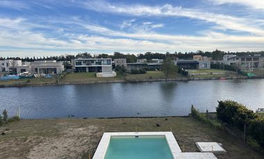 Casa en venta al lago en San Matias - Área 1