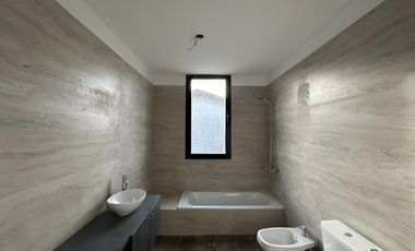 Casa en venta al lago en San Matias - Área 1