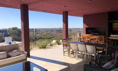 Casa en Alquiler Temporal, 3 Dormitorios,Q2