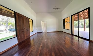 Increible casa Country “Los Alamos” Ibarlucea