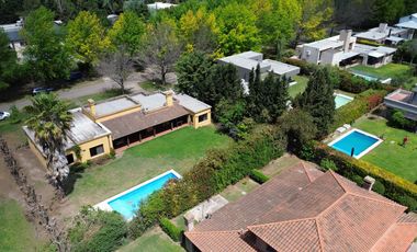 Increible casa Country “Los Alamos” Ibarlucea