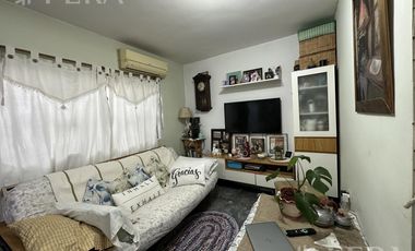 Venta PH  3 ambientes con patio en Sarandi