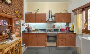PH en venta en Lanús Este 3 ambientes con patio Apto Crédito