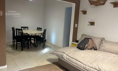 A Media Cuadra de Panamericana, Casa 7 Amb. con Garaje, Fondo y Piscina