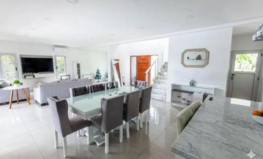 Casa 4 ambientes Barrancas de Iraola, Berazategui, Hudson