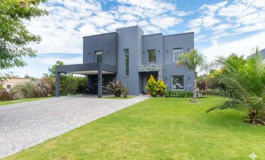 Casa 4 ambientes Barrancas de Iraola, Berazategui, Hudson