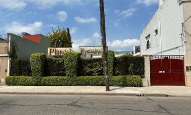 EXCELENTE CASA EN QUILMES CENTRO, GRAN LOTE PARA POSIBLE EDIFICACION.
