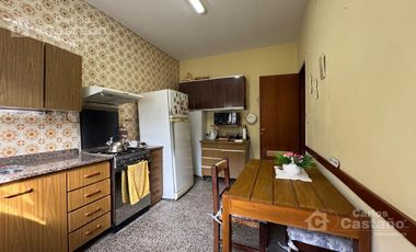 Casa 3 Amb. con Jardín y Garaje