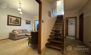 Casa 3 Amb. con Jardín y Garaje