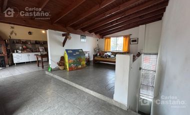 Exc. PH en Planta Alta con Playroom, Quincho y Terraza