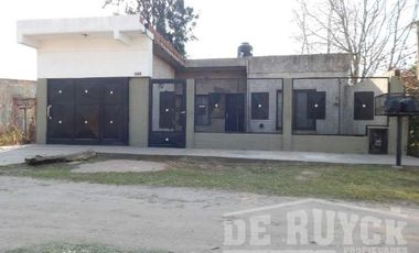 Casa en Venta en Ingeniero Allan