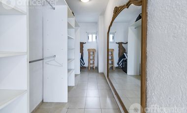 Casa en Venta en la Granja 300 M2 con Pileta