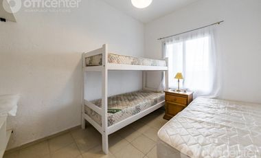 Casa en Venta en la Granja 300 M2 con Pileta