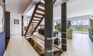 Casa en Venta en la Granja 300 M2 con Pileta