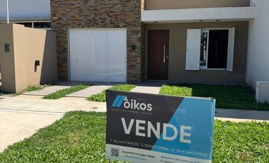 Casa en PH en venta en Barrio Lomas del Bosque.