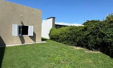 Casa en PH en venta en Barrio Lomas del Bosque.