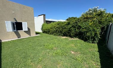 Casa en PH en venta en Barrio Lomas del Bosque.