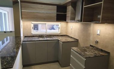 Casa en PH en venta en Barrio Lomas del Bosque.