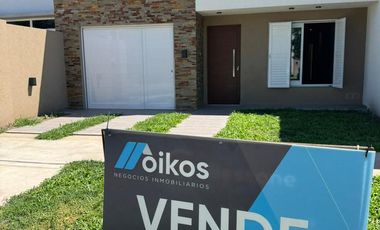 Casa en PH en venta en Barrio Lomas del Bosque.