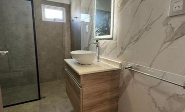 Casa en PH en venta en Barrio Lomas del Bosque.