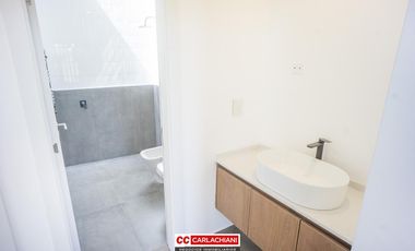 Venta Casa a Estrenar de Lujo La Rinconada Naturaleza Verde Deportes Financiación y Permutas