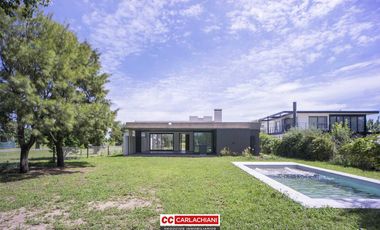 Venta Casa a Estrenar de Lujo La Rinconada Naturaleza Verde Deportes Financiación y Permutas