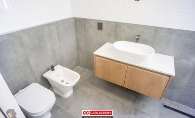 Venta Casa a Estrenar de Lujo La Rinconada Naturaleza Verde Deportes Financiación y Permutas