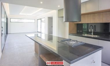 Venta Casa a Estrenar de Lujo La Rinconada Naturaleza Verde Deportes Financiación y Permutas