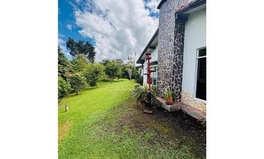 Casa finca campestre independiente en venta en la ceja sector el tambo