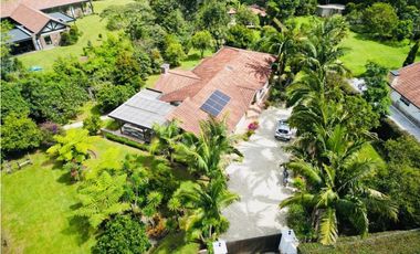 Casa finca campestre independiente en venta en la ceja sector el tambo