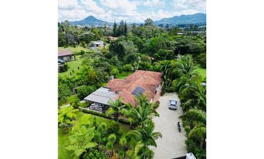 Casa finca campestre independiente en venta en la ceja sector el tambo