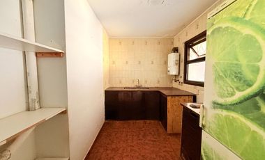 ALQUILER CASA 3 AMBIENTES CON GARAGE