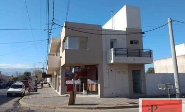 Departamento en alquiler c/ cochera en Villa de las Rosas