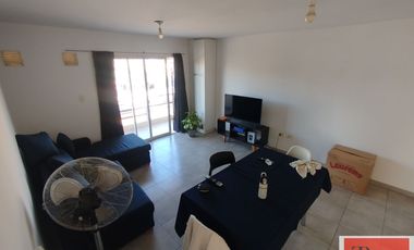 Departamento en alquiler 1 dorm c/ cochera en Villa Dolores