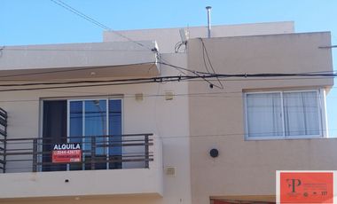 Departamento en alquiler 1 dorm c/ cochera en Villa Dolores