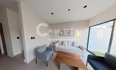 Casa de dos pisos y 2 recamaras en privada residencial en Tixcacal, Merida  Entrega inmediata