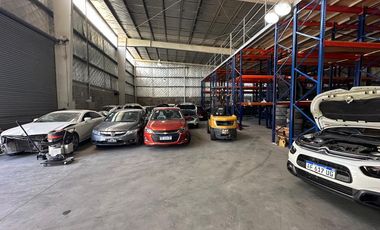Excelente Nave Industrial de 1.500 m2 cubiertos sobre colectora Acceso Oeste en La Reja